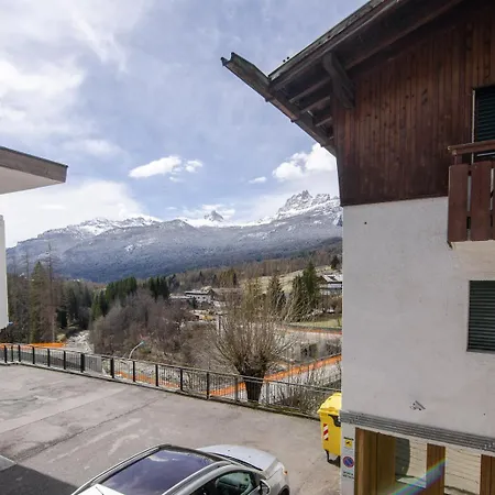 Casa Gerda Nel Cuore Di Apartmán Cortina dʼAmpezzo